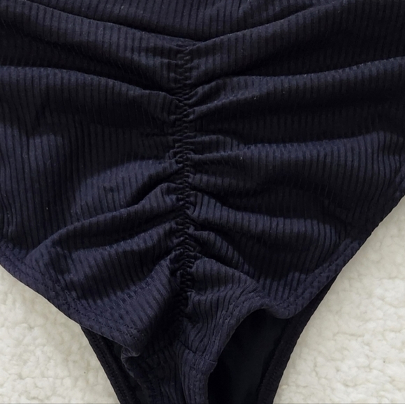 New!Montce Paula Ribbed High Waisted Scrunch Butt Bikini Bottom - Picture 9 of 11